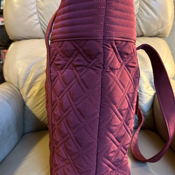 Vera Bradley Large Iconic Vera Tote Microfiber Raisin Retired EUC READ - Picture 3 of 16